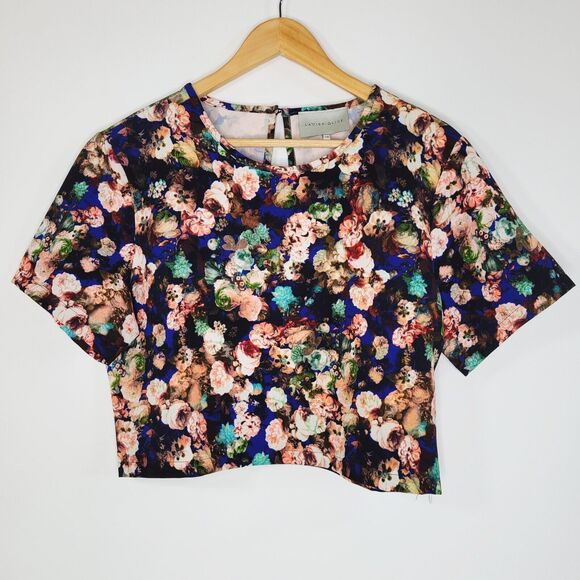 LAVISH ALICE Floral Crop Top Sz 12 Keyhole Stretch Short Sleeve Romantic Flowers - Picture 1 of 9